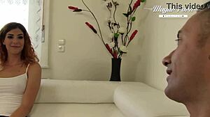 सेक्सी रेडहेड शोना रिवर को मुगुर पाउंड करता है, वाऊ! 😍