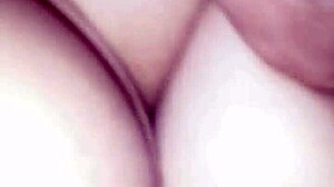 La esposa de mi amigo quiere que la coja por ese culo