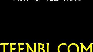 Yo, bu göğüsleri büyük playgirl adamın sikini vahşi sikiş için istiyor!