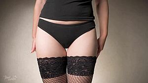 Sensual Thigh Gap Tease!