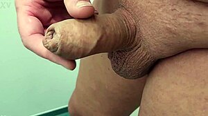 Lescargot挣脱贝壳，大胆鸡巴动作场景