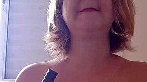 Fetish Mom Teaches Bathing The Son