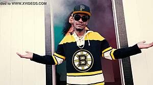 Shes sucking her dick like a popsicle