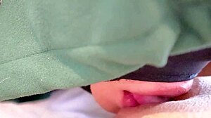 69 Com Mae Ban Sao Thai!