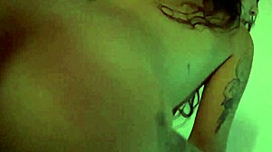 La Mejor Amiga De Mi Novia Me Deja Follarla Mientras Viene