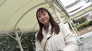 Affair dengan istri Jepang muda cantik di pertemuan rahasia