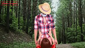 Caperucita adicta al sexo va al bosque en busca de diversión - trailer 😏