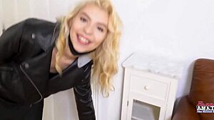 Blonde Sophia Sweet masturbating with dildo?