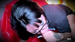 Sem piedade garota fitness usada para o prazer dele buceta e garganta profunda ate engolir tudo