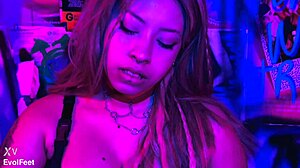 paola sucks her toes deepthroat style barefoot