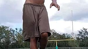 Хеј цимеру, зар није добро само гледати и тренирати заједно овако?