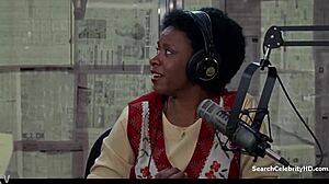 Jenna Jameson Özel Bölümleri 1997 Retro Çıplak Sahnesinde Açığa Çıkarıldı!