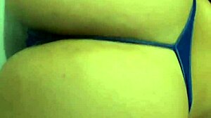 latina with big ass and natural tits lets me fuck her