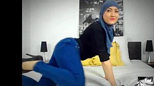 Muslim Cam Girl Teases with Exotic Charm on Live Stream 😍
