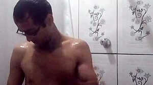 Vazou na net me exibindo para putinha do meu bairro hoje vou comer essa gostosa