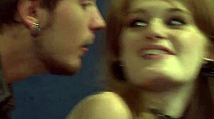 페이 레이건 자지 세게 타고 올라탐