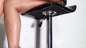 Caught on spycam! Latina with shaved pussy and no panties under skirt. What a view!