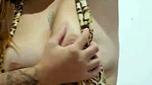 Tem Muito Tesao Vem Aqui Goza Peitos Axilas