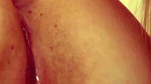 Fete europene dulci se scufundă în joacă lesbiană fierbinte