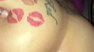 Min svikefulle ebony stesøster suger kuk før date 😏