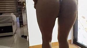Latina dancing with big ass shaking
