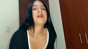 Latina colombiana Artemisa74 clava la entrevista de trabajo. Ansiosa por modelar con mamada profunda.