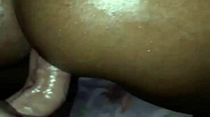 Traficante BOLDLY EATS novinha with blowjob
