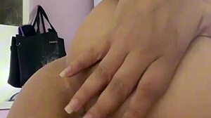 Putinha safada com peitos enormes