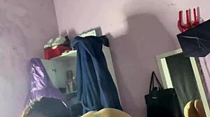 Putinha safada com peitos enormes