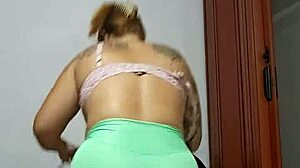 I'm Going To The Gym To Flash My Tits – Want To See?