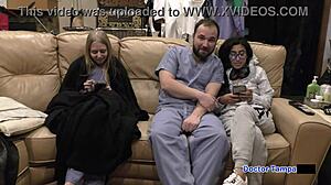 dr. Tampa pregleda razvajeno cheerleaderko Jasmine Rose