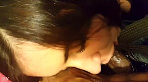 Sexy Thick White Girl in Homemade Video.