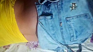 Gozando litros na bucetinha dela enquanto ela geme alto