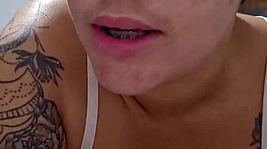 I'm Going To The Gym To Flash My Tits – Want To See?