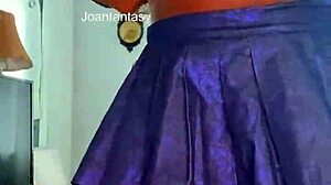 Joanfantasy shows her micro kini with buttplug