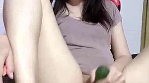 Amateur masturbates to intense squirt