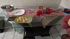 pequena safada vem foder e sai cheia de porra 😈