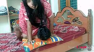 أشعر بالارتباط مع زوجتي التيلجو في الجماع العميق المملوء بالقذف