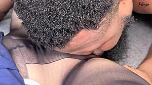 Мръсна полицайка получава кремпай в путката от чернокож в чорапи 😏