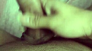 Кто хочет видеть, как транс-куколка кончает и ловит вкусный кремпай?