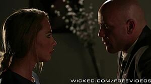 Wicked Parody: Lex And Supergirl In Costumes
