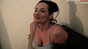 petite surprise sally valentine et cris angelo