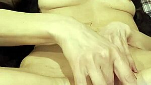 Mature Babe Reaches Orgasm Through Oiled Massage