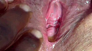 드레스 입은 쥬시 아랍 엉덩이 클로즈업 핑거링과 하드코어 보지 박는 야동