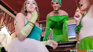 よし、これらの好色なアイルランドの女たちとセントパトリックデーのバンギングに参加しない？