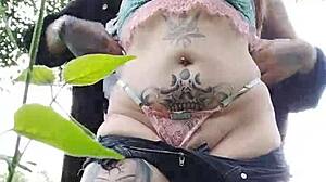 Novinha from Curitiba exposes herself outdoors for guys