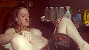 Amateur dives into swollen pussy on washing machine before getting fucked.