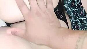 Parte 1 entre al dormitorio de la vecina y me com� ese sabroso co�o rico es darle leche bien adentro