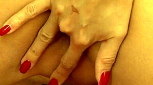 Beautiful girl masturbating on the couch?