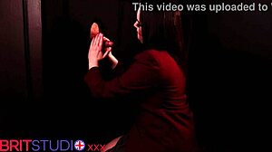 Student sucks cock at the gloryhole